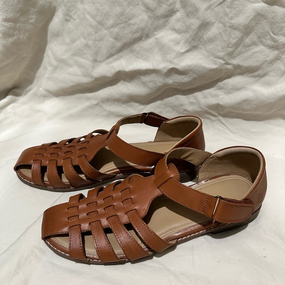 RARE size Hush Puppies Wren Fisherman Sandals